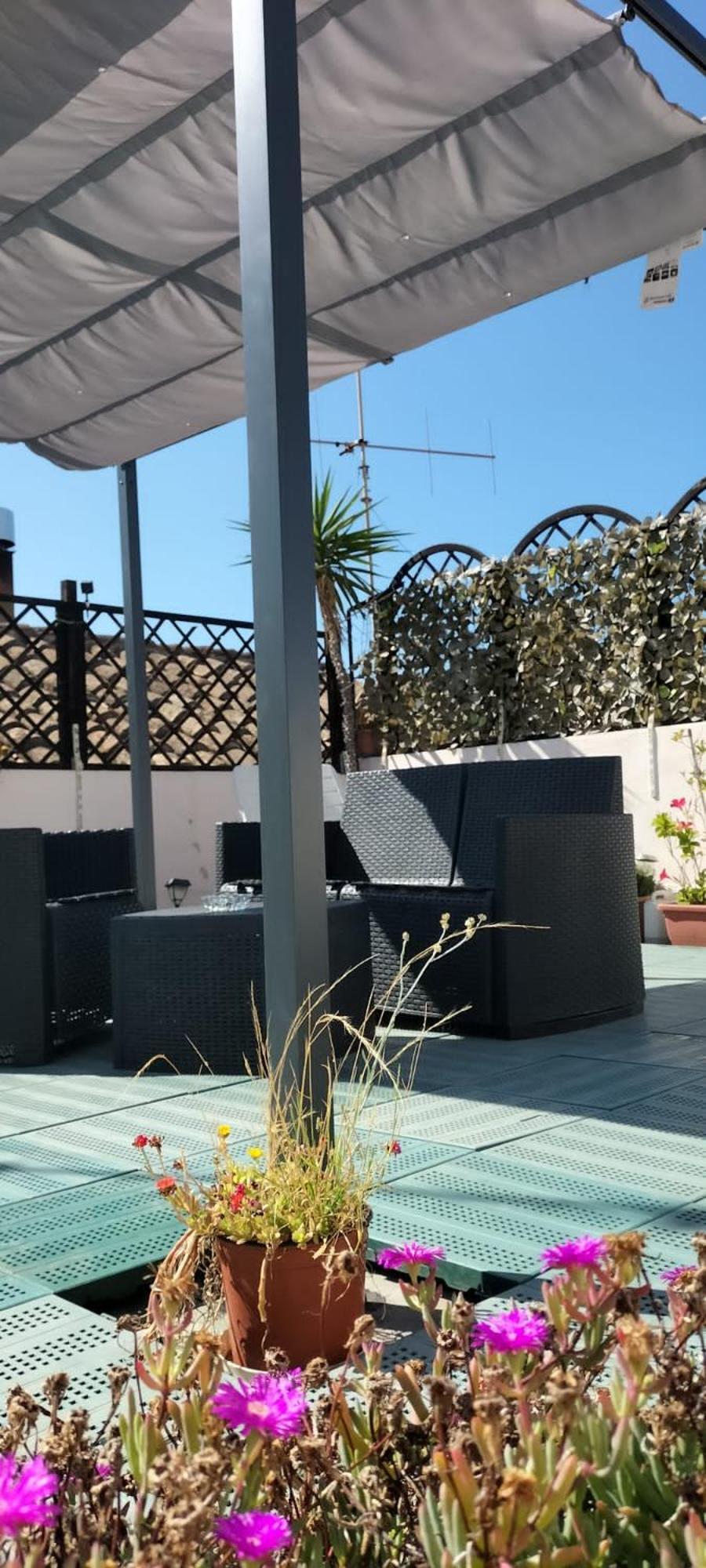 Rosa'S Apartment With Terrace Cagliari Ngoại thất bức ảnh